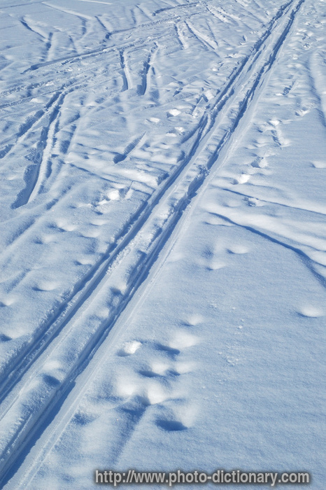 ski track - photo/picture definition - ski track word and phrase image