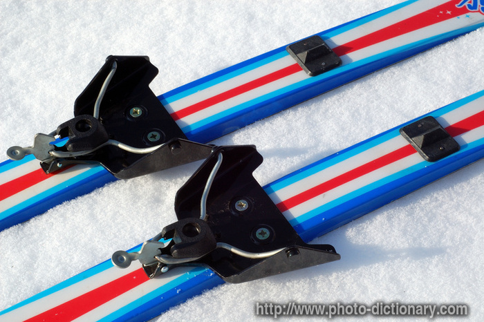 ski binding - photo/picture definition - ski binding word and phrase image