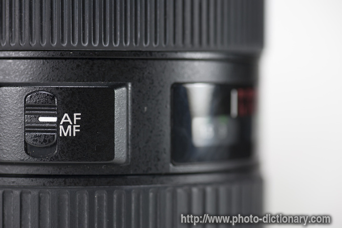 manual focus - photo/picture definition - manual focus word and phrase image