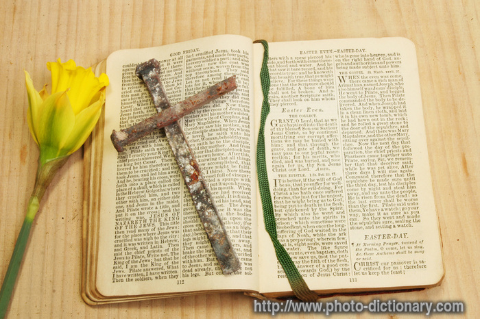 prayer book - photo/picture definition - prayer book word and phrase image