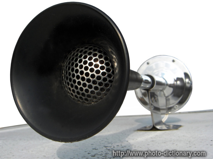 fog horn - photo/picture definition - fog horn word and phrase image