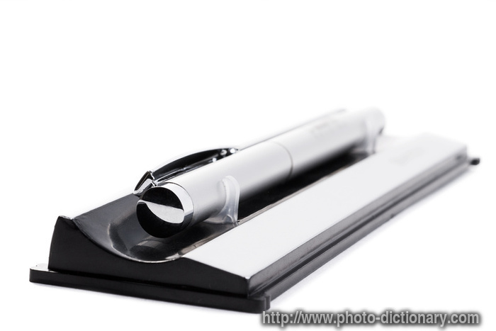 pen - photo/picture definition - pen word and phrase image