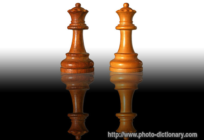 chess queens - photo/picture definition - chess queens word and phrase image