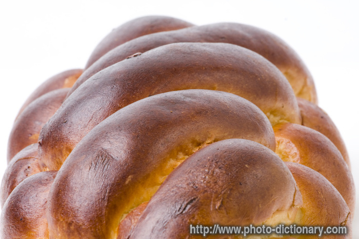 challah bread - photo/picture definition - challah bread word and phrase image