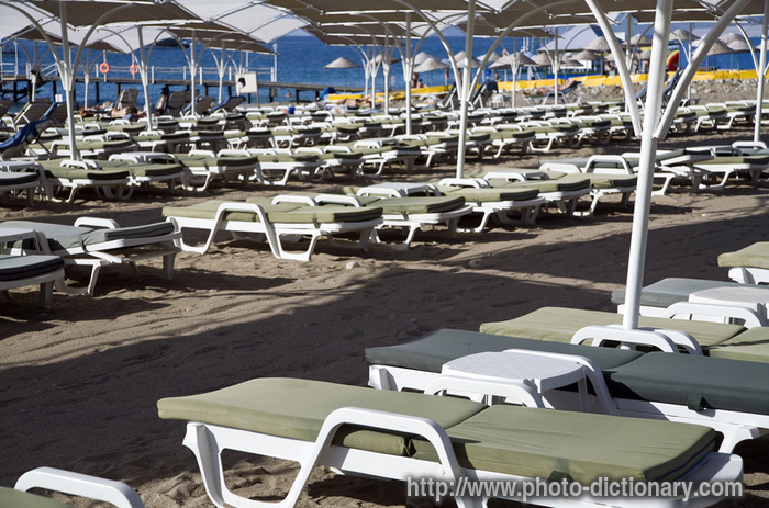 deck chairs - photo/picture definition - deck chairs word and phrase image