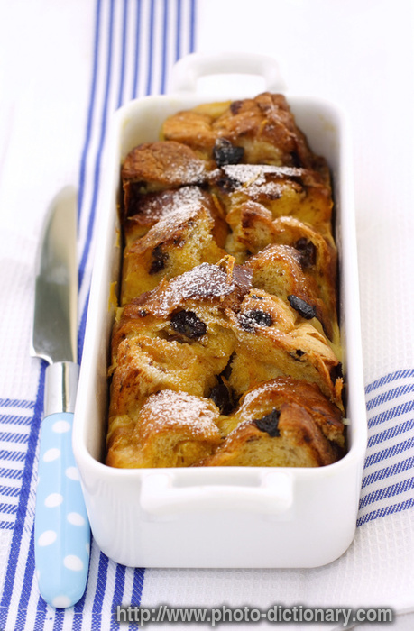 bread pudding - photo/picture definition - bread pudding word and phrase image