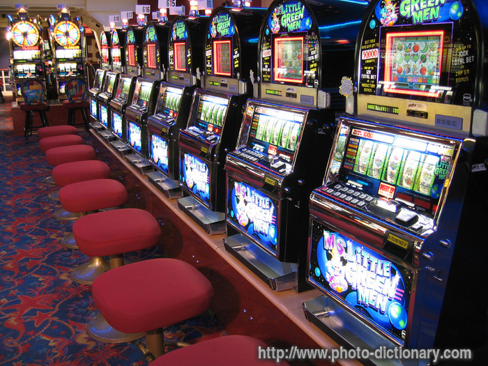 Play Casino Slot Machine Games