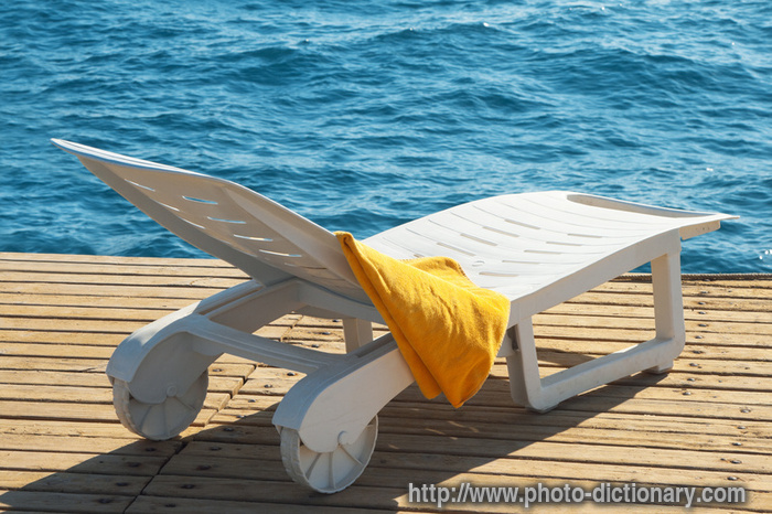sunbed - photo/picture definition - sunbed word and phrase image