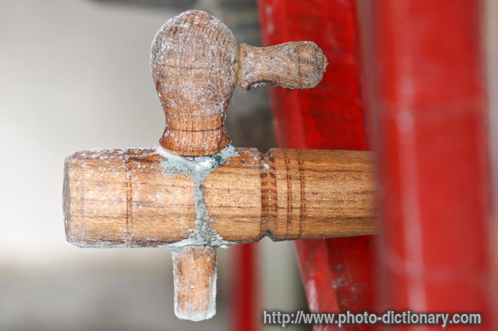 barrel pipe - photo/picture definition - barrel pipe word and phrase image