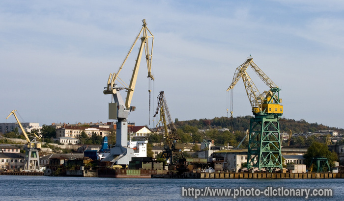 harbour cranes - photo/picture definition - harbour cranes word and phrase image