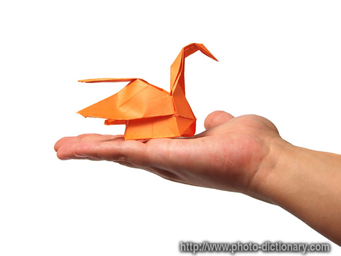 origami swan - photo/picture definition - origami swan word and phrase image