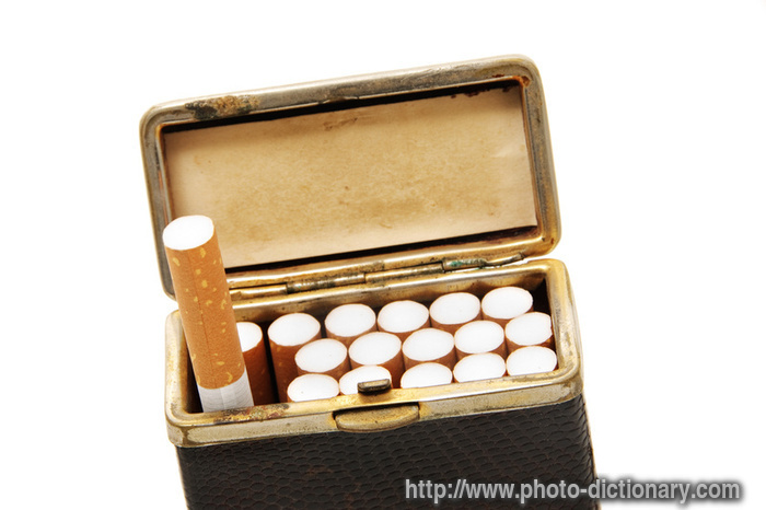 cigarette case - photo/picture definition - cigarette case word and phrase image