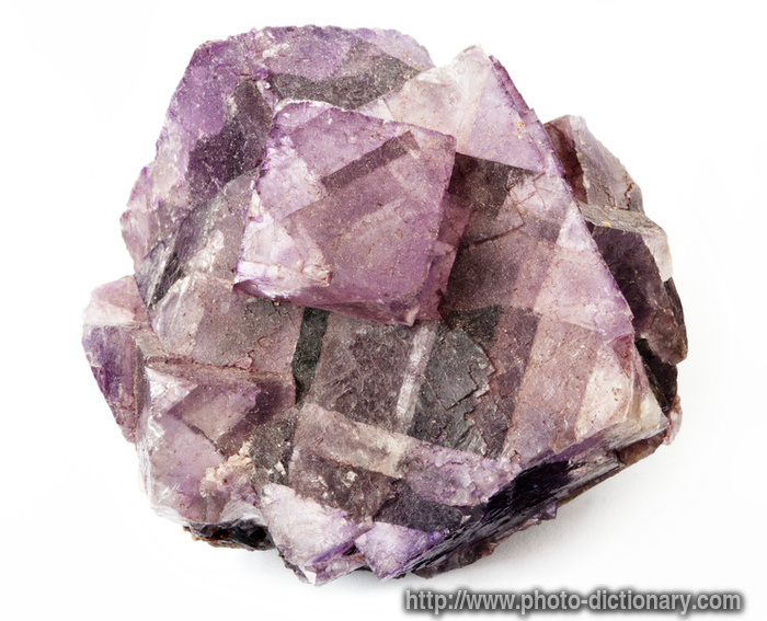 fluorite crystal - photo/picture definition - fluorite crystal word and phrase image