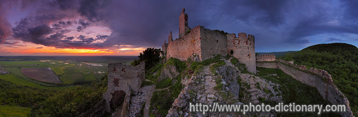 haunted castle - photo/picture definition - haunted castle word and phrase image