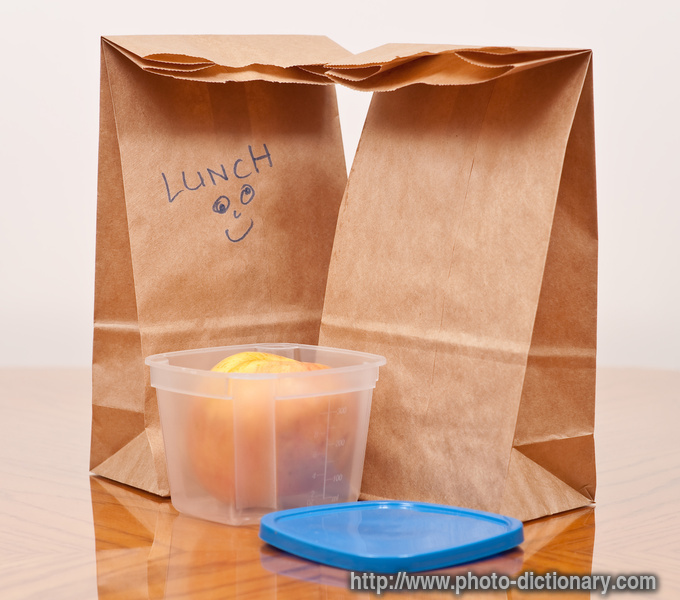 packing lunch - photo/picture definition - packing lunch word and phrase image
